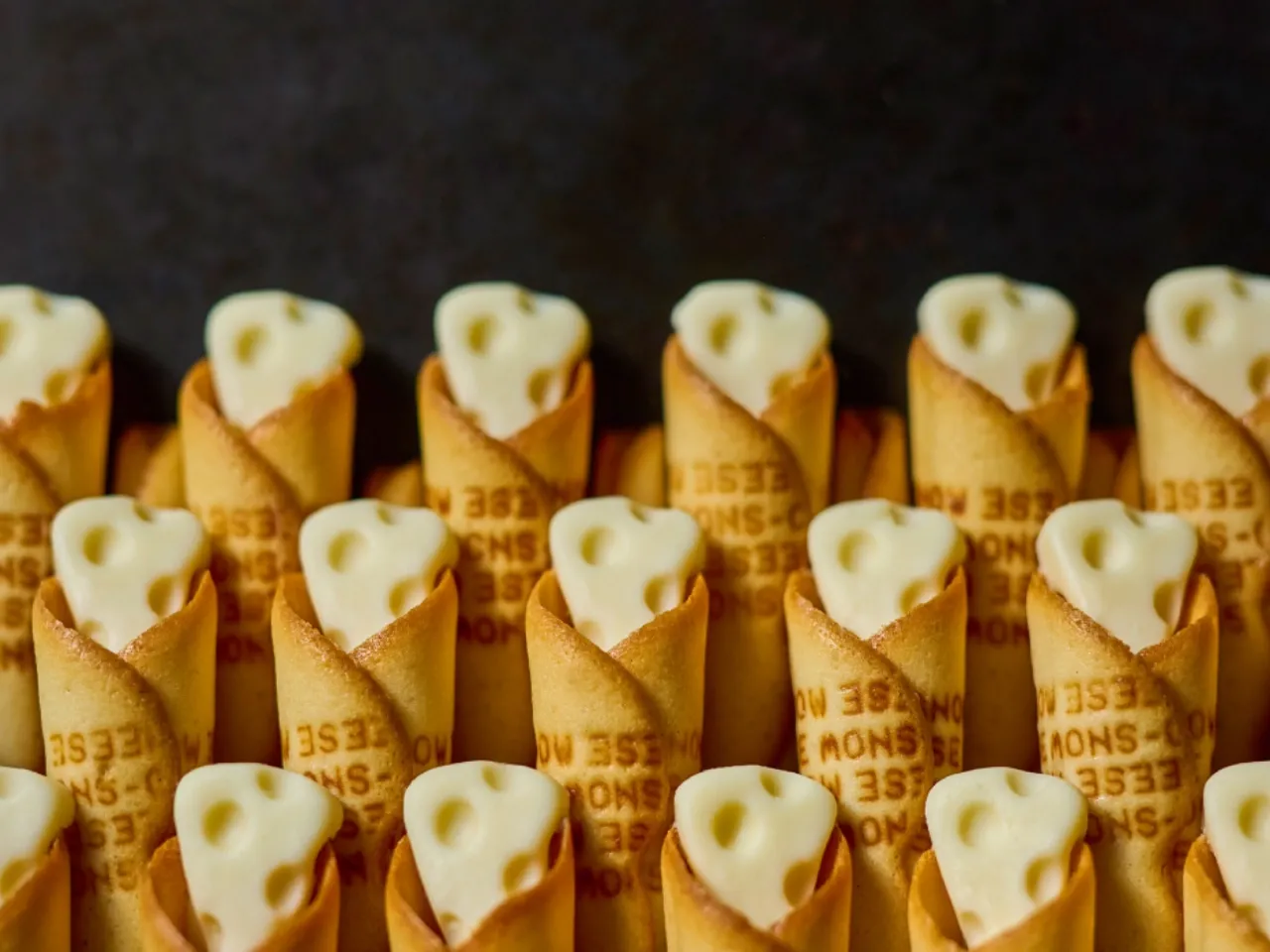 ２３．SNOW CHEESE『生食感チーズケーキ』（札幌）