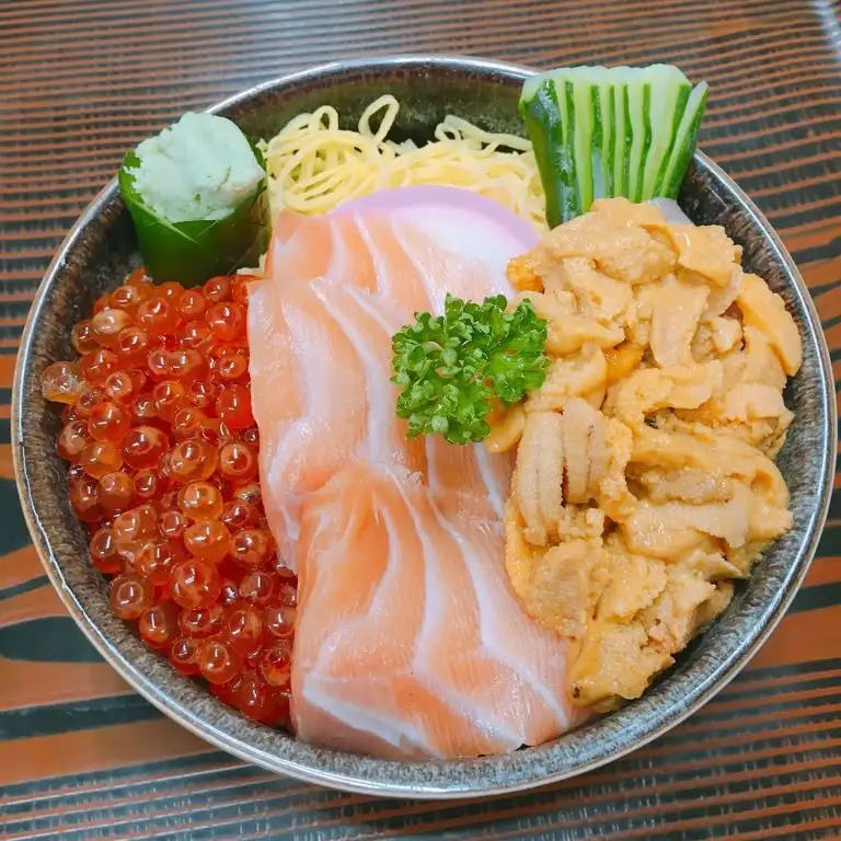 札幌で朝市に行こう！トップキャバ嬢が選ぶ！絶品揃いのおすすめ店１５選【中央卸売市場　朝市おすすめ店　５選】・創業50年の老舗『味の二幸』〈海鮮丼〉