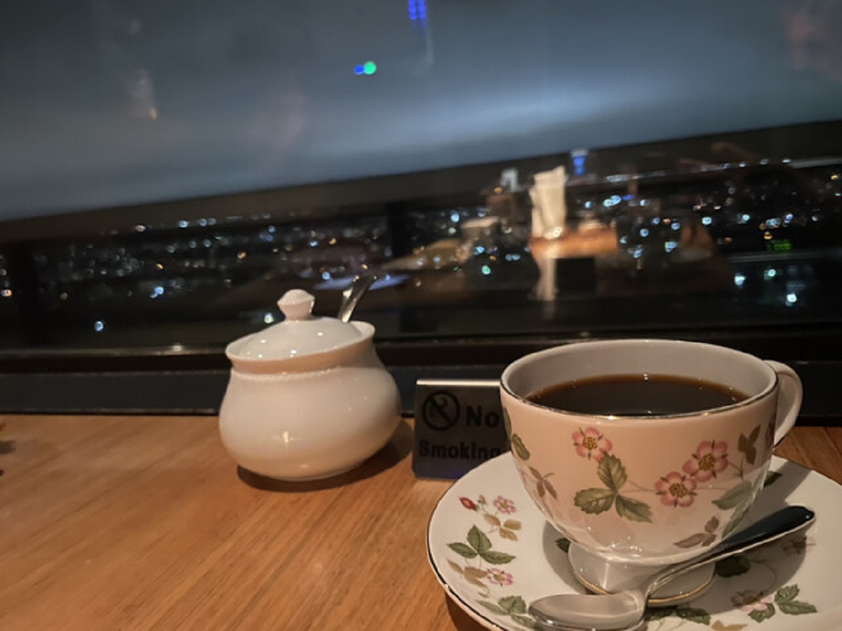 札幌の美味しいコーヒー店　売れっ子ニュークラ嬢お勧め11選：5. High Grown Cafe     　食べログ：3.27　（藻岩山）