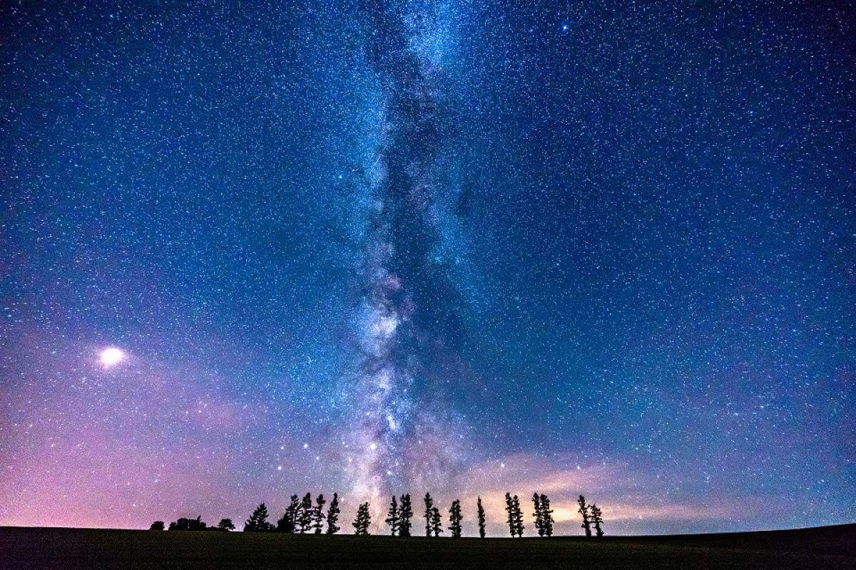 北海道の星空が見られる場所20選：マイルドセブンの丘