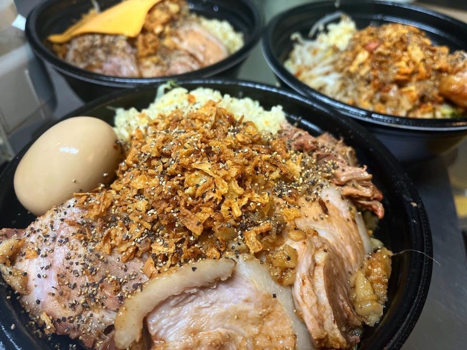 札幌　二郎系　ラーメン　18位 　夢みてなんぼ（西区）