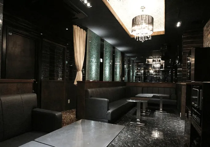 六本木のニュークラブのおすすめ店40選　39位:RAVE LOUNGE